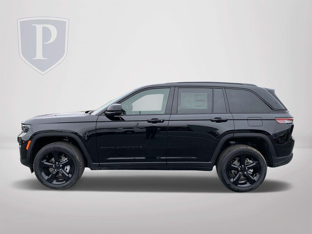 new 2025 Jeep Grand Cherokee car, priced at $39,925