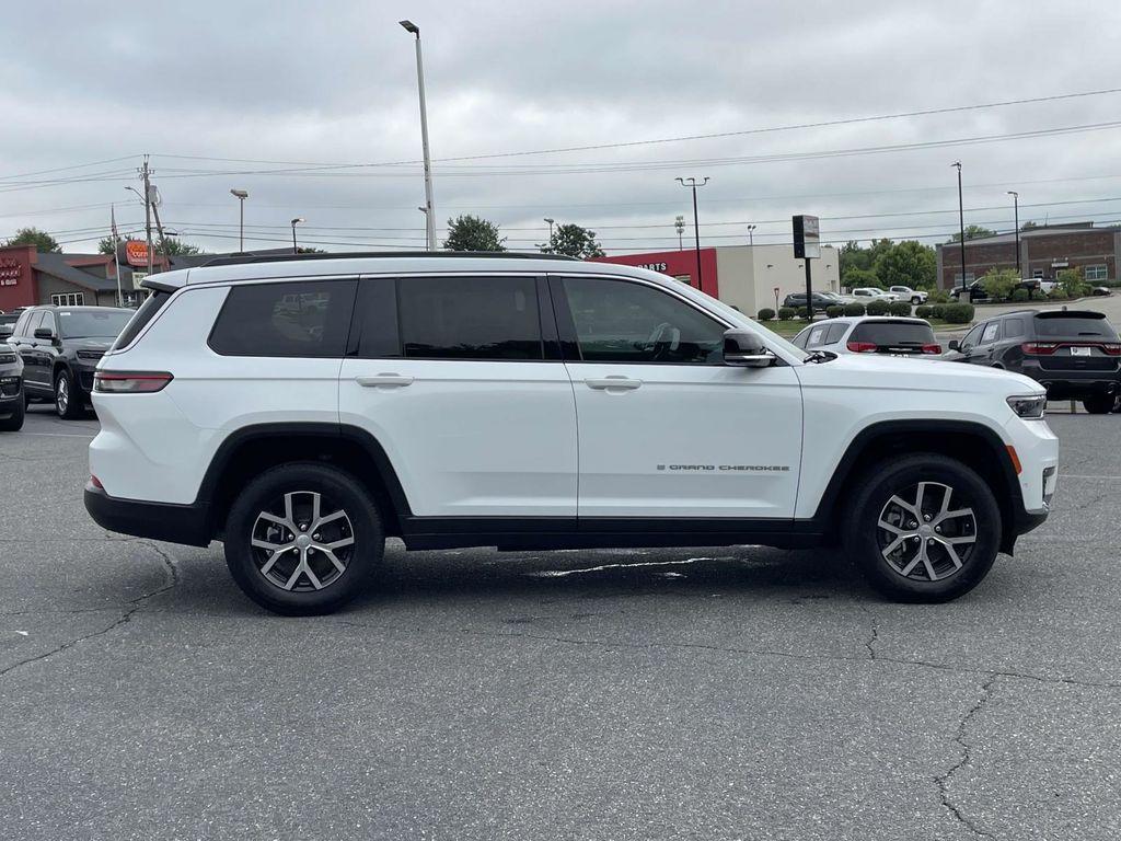 new 2025 Jeep Grand Cherokee L car, priced at $44,995