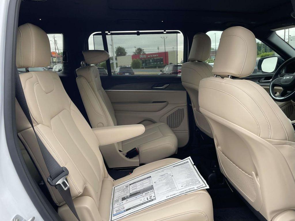 new 2025 Jeep Grand Cherokee L car, priced at $44,995