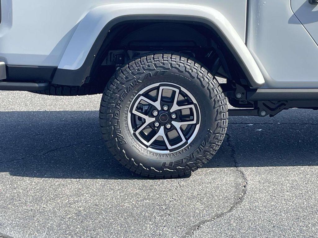 new 2025 Jeep Gladiator car, priced at $51,995