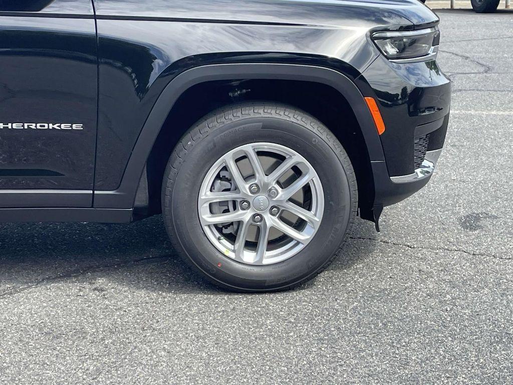 new 2025 Jeep Grand Cherokee L car, priced at $30,495