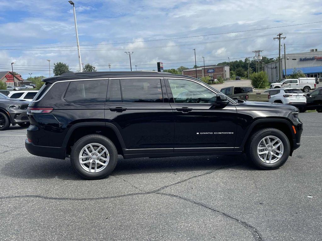 new 2025 Jeep Grand Cherokee L car, priced at $30,495