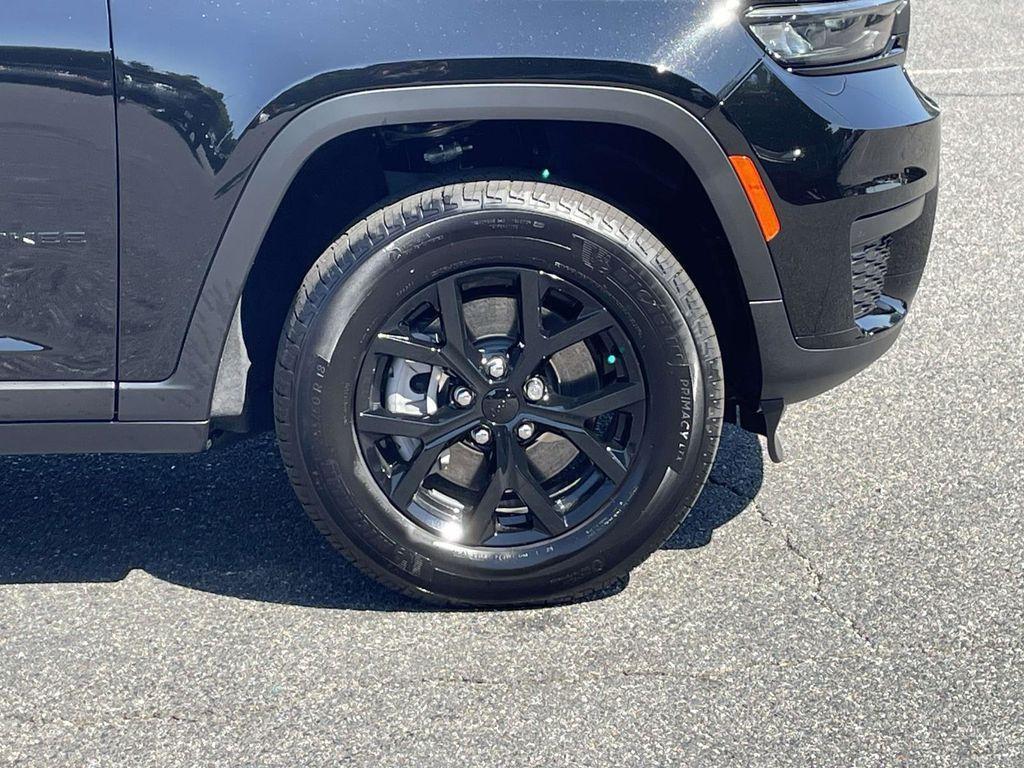 new 2025 Jeep Grand Cherokee L car, priced at $38,980