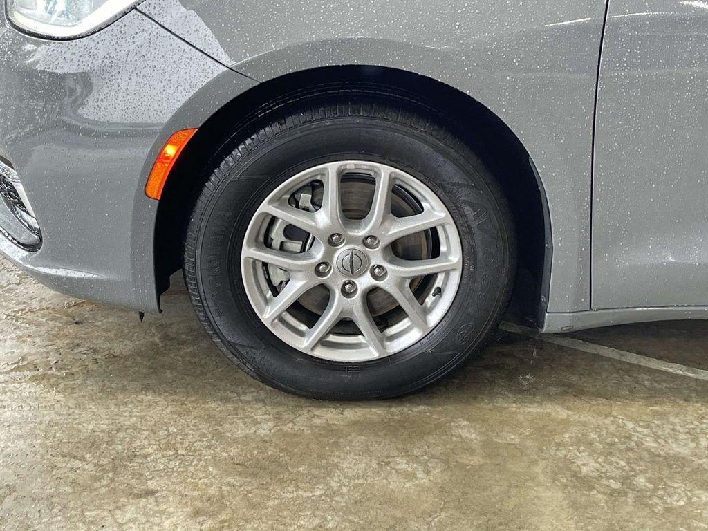 used 2022 Chrysler Pacifica car, priced at $22,293