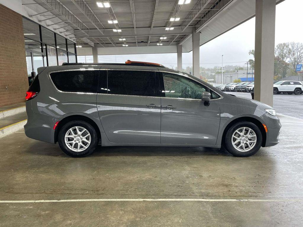used 2022 Chrysler Pacifica car, priced at $22,293