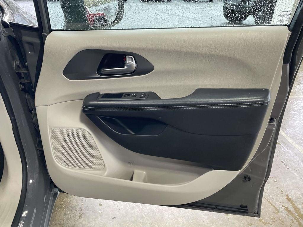 used 2022 Chrysler Pacifica car, priced at $22,293