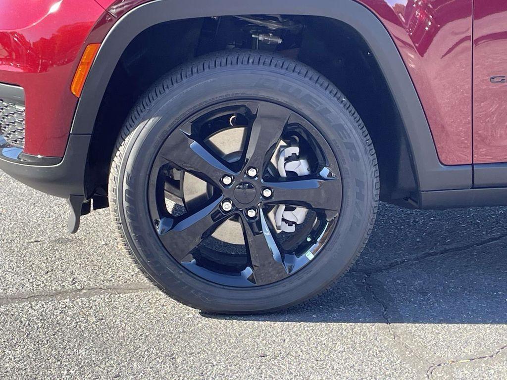 new 2025 Jeep Grand Cherokee L car, priced at $44,370