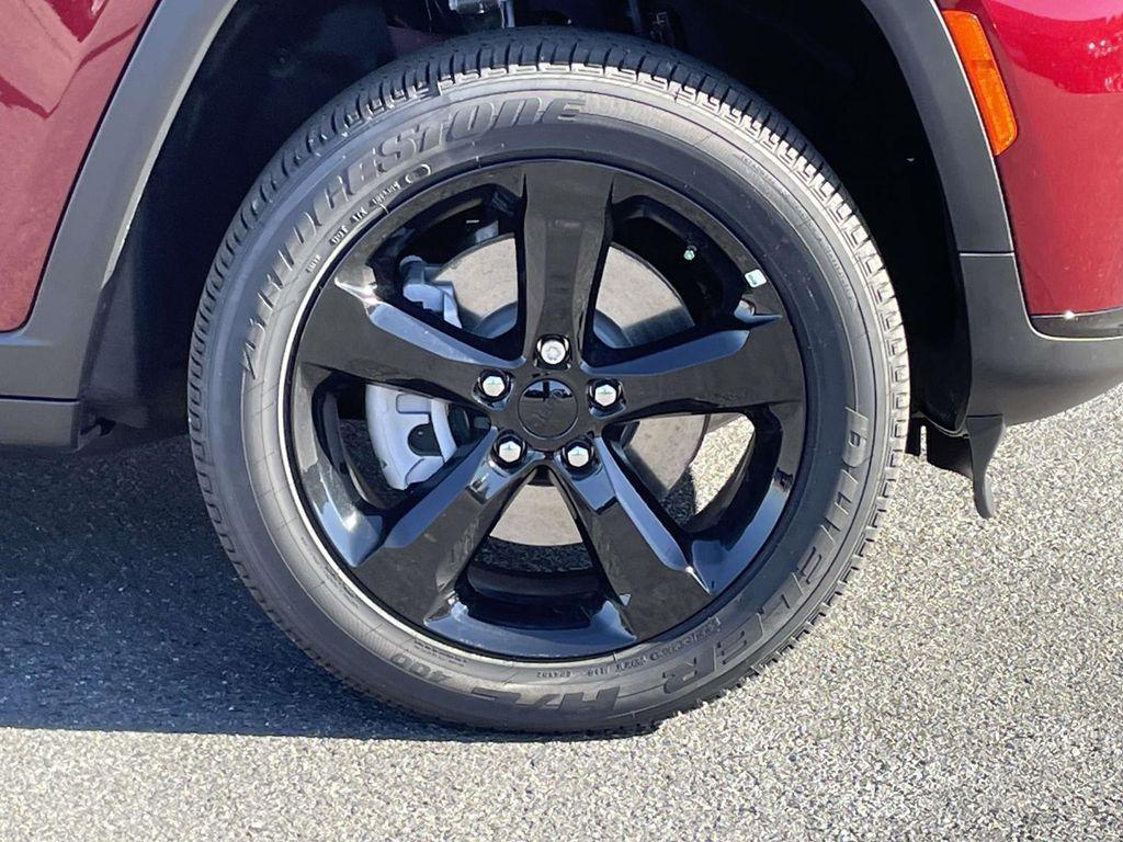 new 2025 Jeep Grand Cherokee L car, priced at $44,370