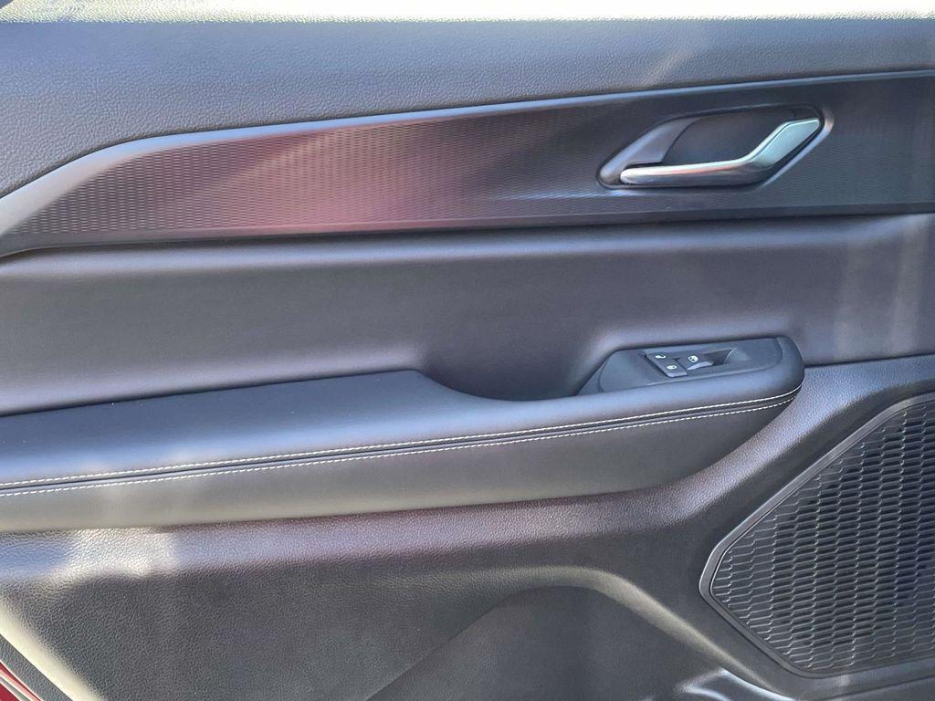 new 2025 Jeep Grand Cherokee L car, priced at $44,370