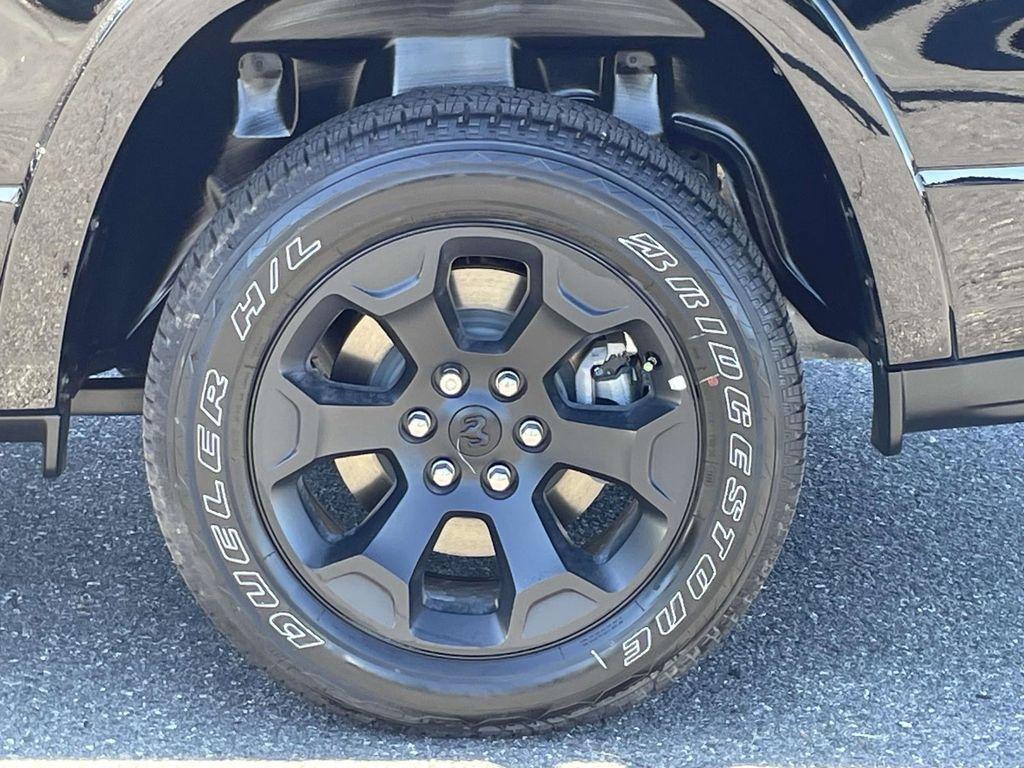 new 2025 Ram 1500 car, priced at $53,052