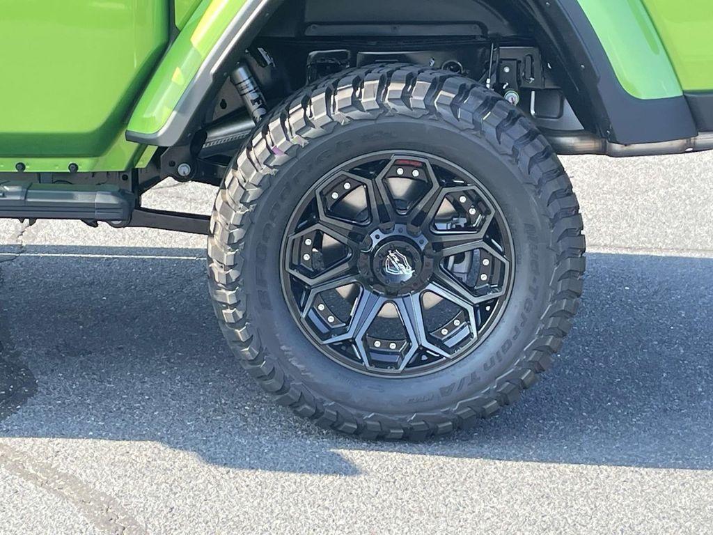 new 2025 Jeep Gladiator car, priced at $71,334