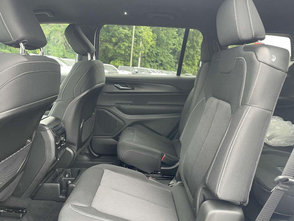 new 2025 Jeep Grand Cherokee L car, priced at $31,530