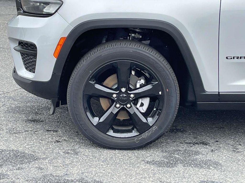 new 2025 Jeep Grand Cherokee L car