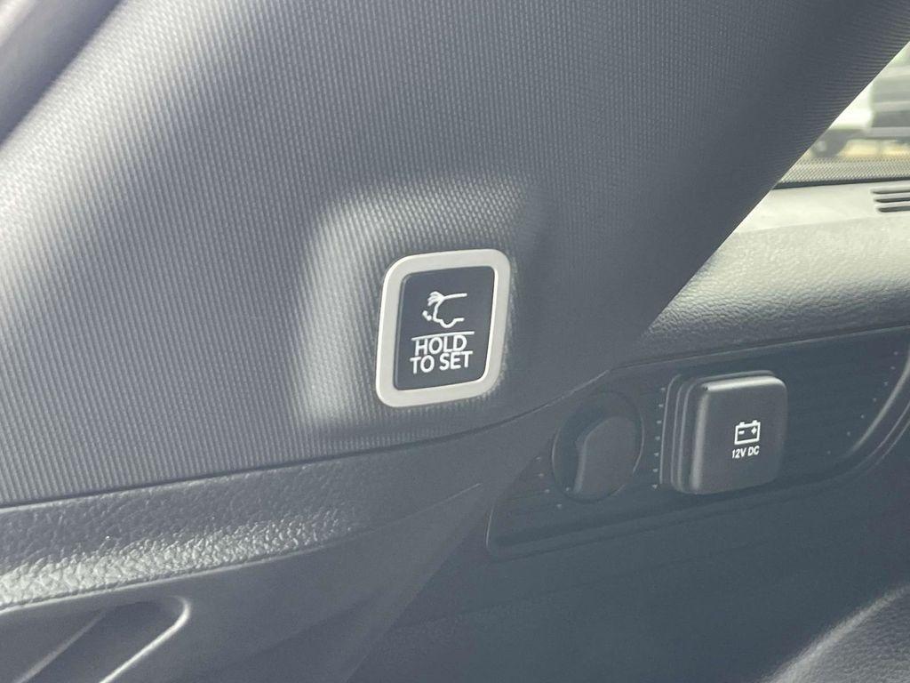 new 2025 Jeep Grand Cherokee L car
