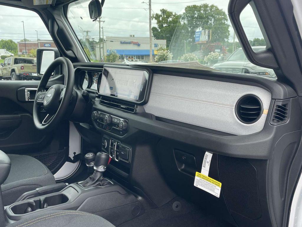 new 2025 Jeep Wrangler car, priced at $38,655