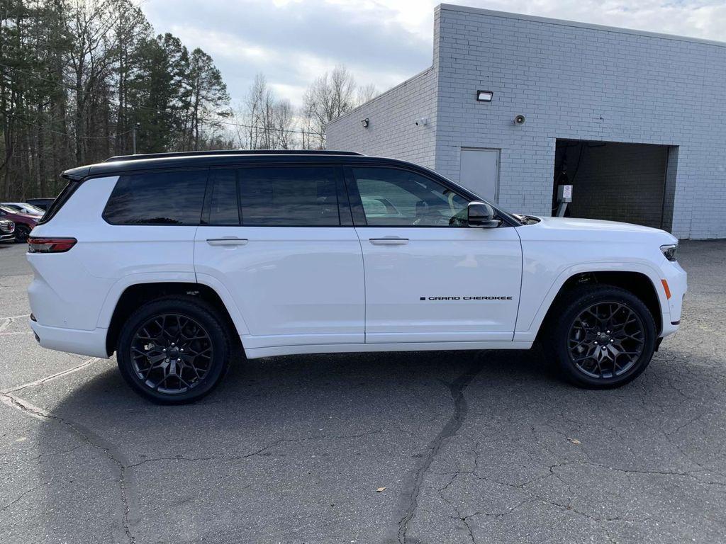 new 2025 Jeep Grand Cherokee L car, priced at $66,130