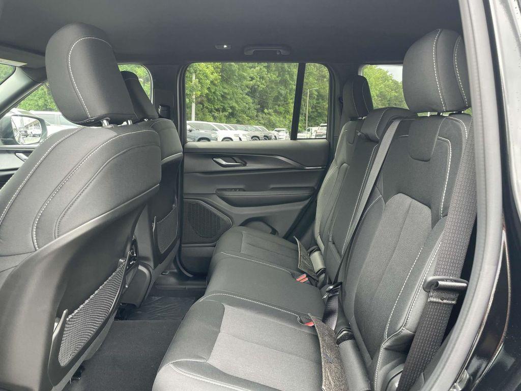 new 2025 Jeep Grand Cherokee L car, priced at $35,000