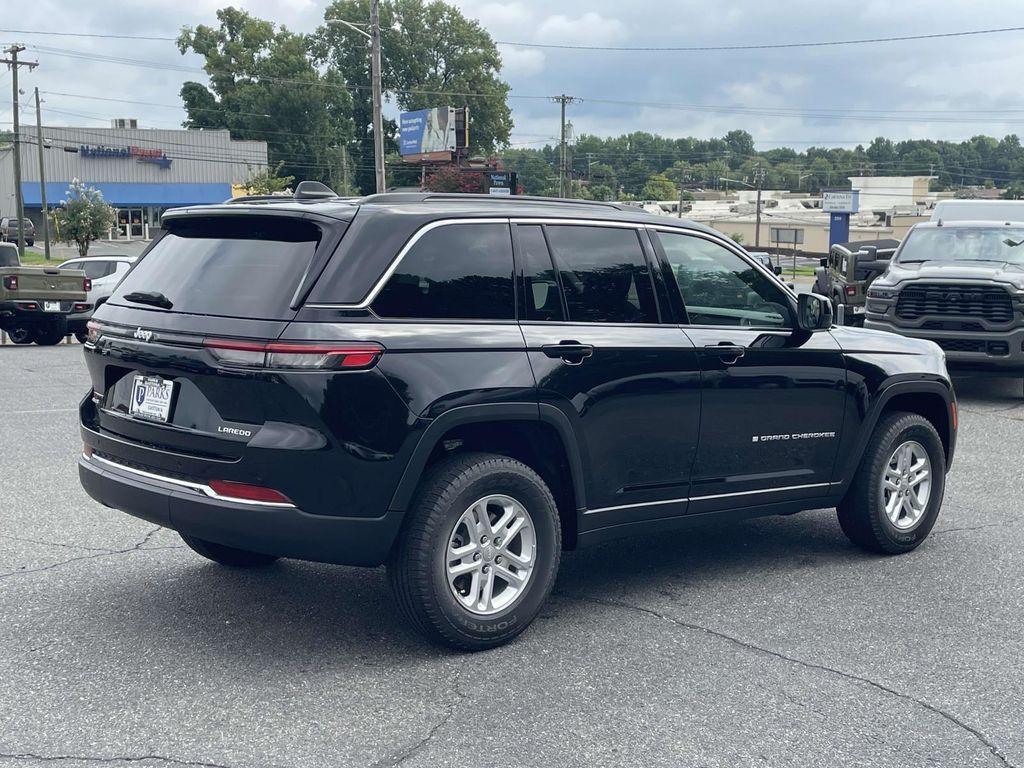 new 2025 Jeep Grand Cherokee L car, priced at $35,000