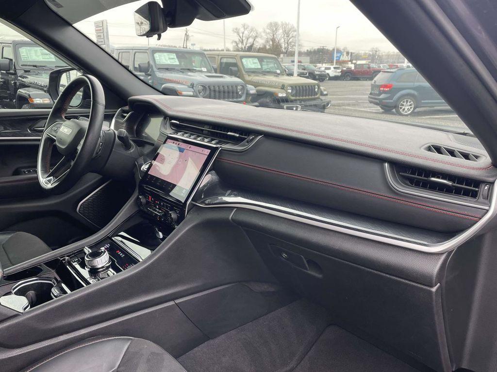 used 2022 Jeep Grand Cherokee car, priced at $34,500