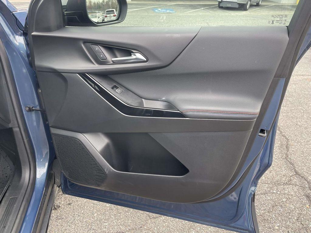 used 2025 Chevrolet Equinox car, priced at $31,000