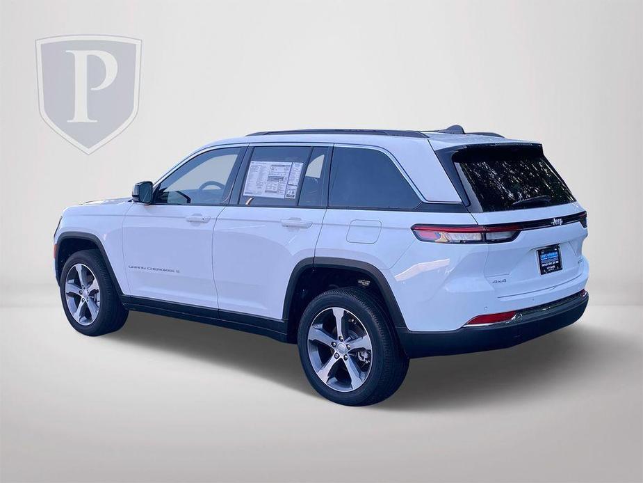 new 2024 Jeep Grand Cherokee car, priced at $45,615