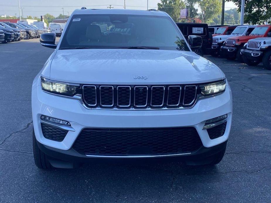 new 2024 Jeep Grand Cherokee car, priced at $45,615