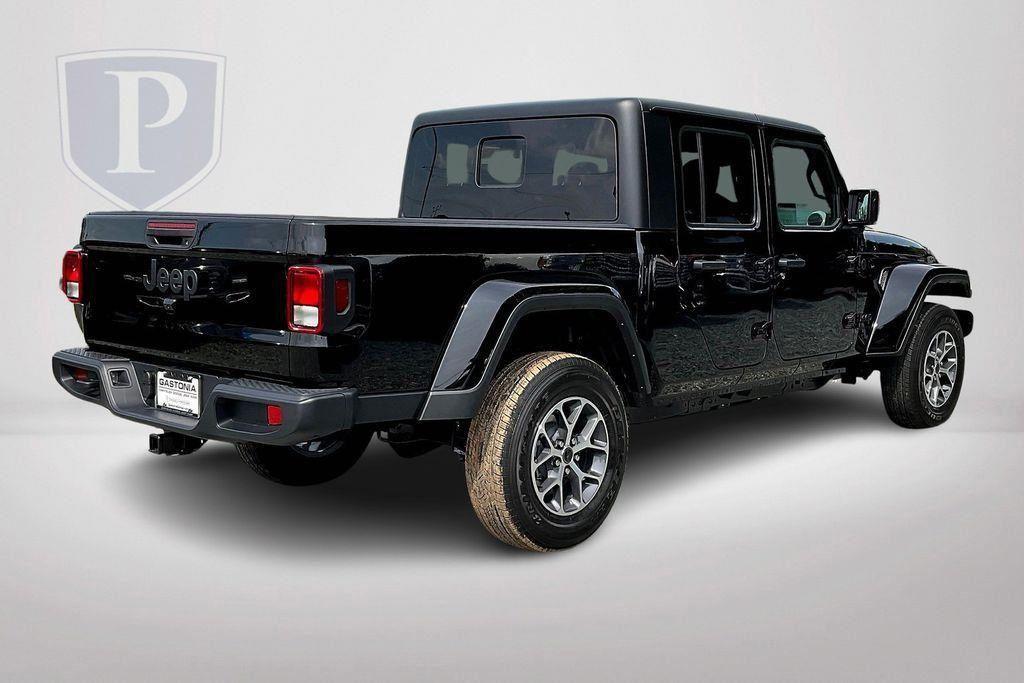 new 2024 Jeep Gladiator car, priced at $44,545