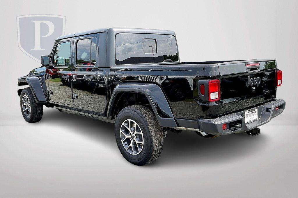 new 2024 Jeep Gladiator car, priced at $44,545