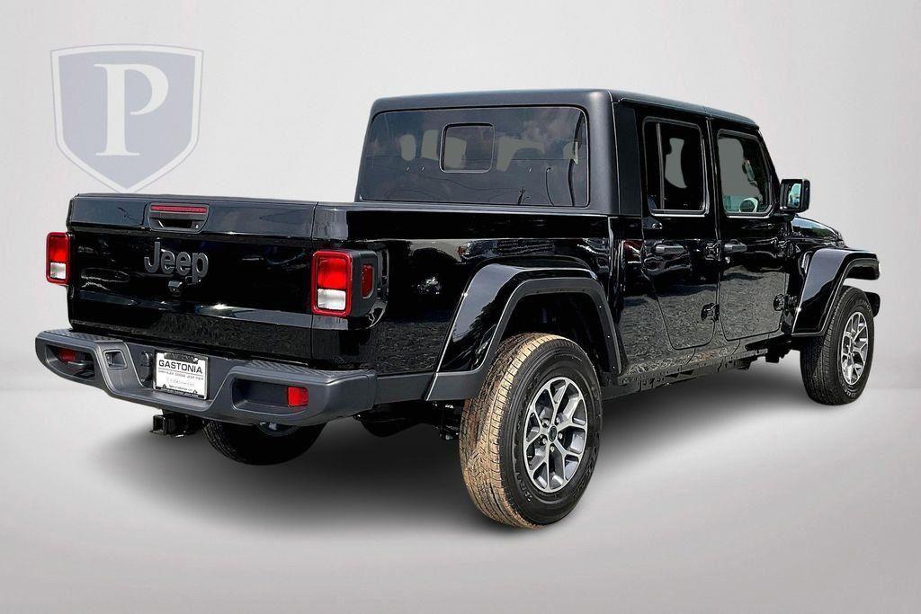 new 2024 Jeep Gladiator car, priced at $44,545