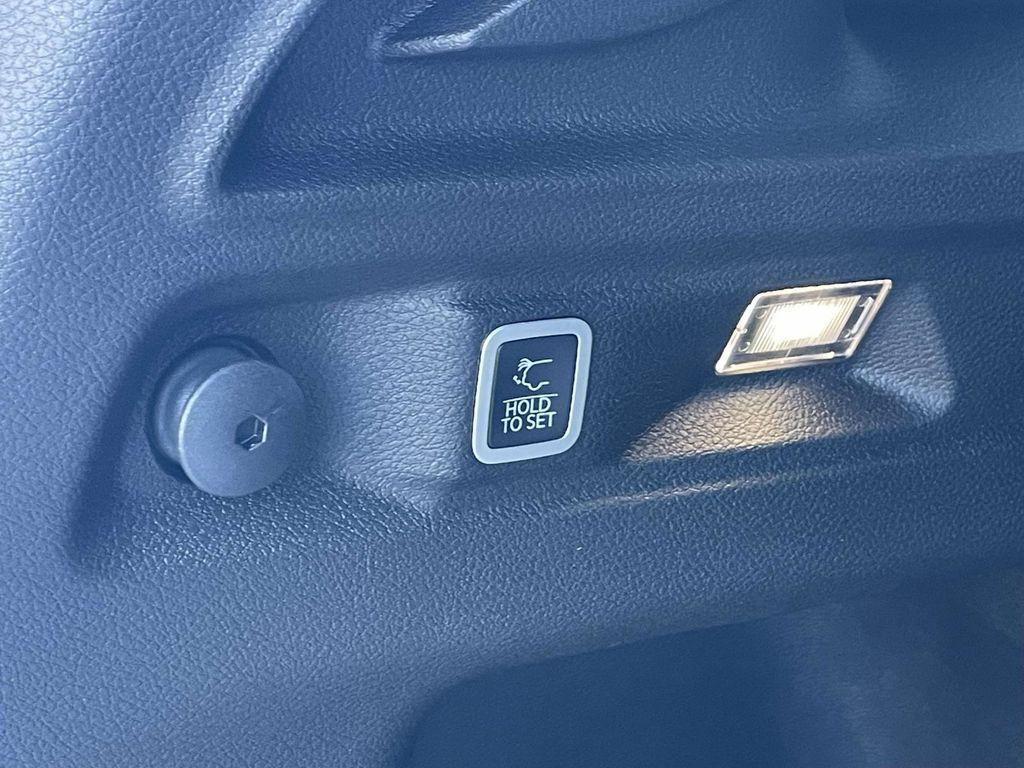 new 2025 Jeep Grand Cherokee L car, priced at $44,240