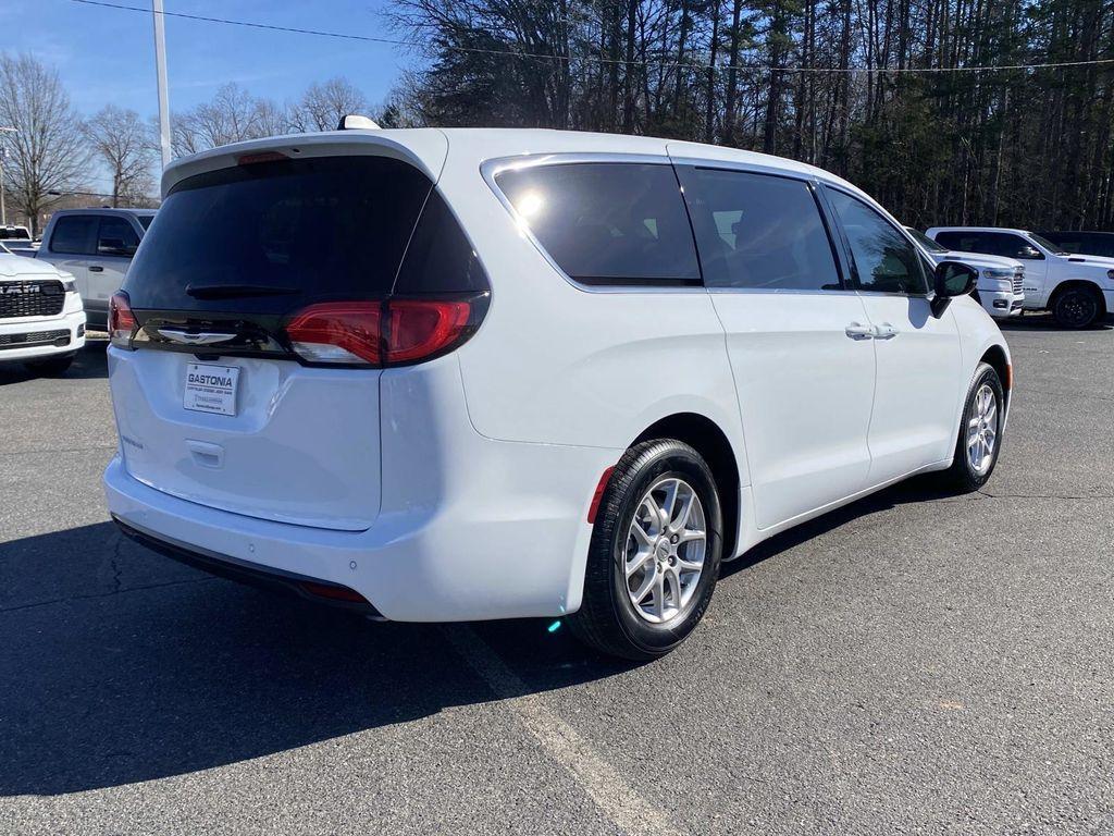 new 2025 Chrysler Voyager car, priced at $40,190