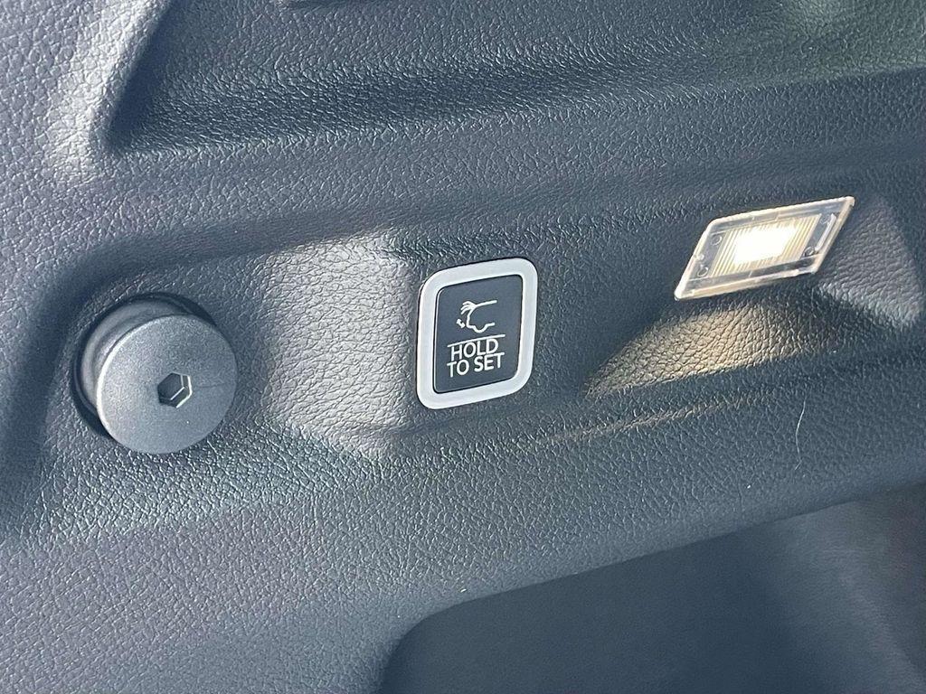 new 2025 Jeep Grand Cherokee L car, priced at $42,875