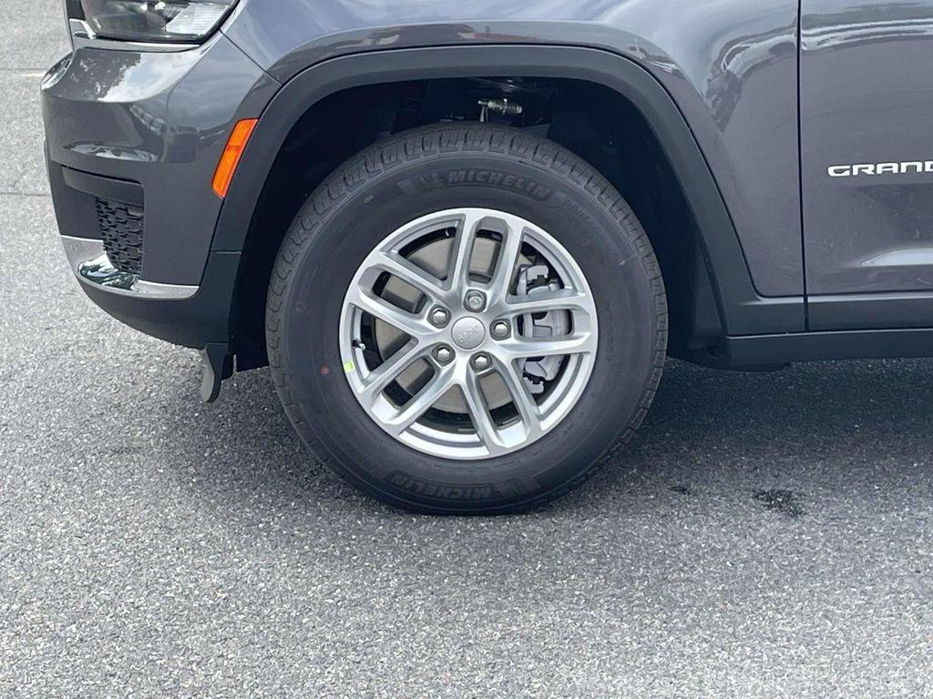new 2025 Jeep Grand Cherokee L car, priced at $38,495