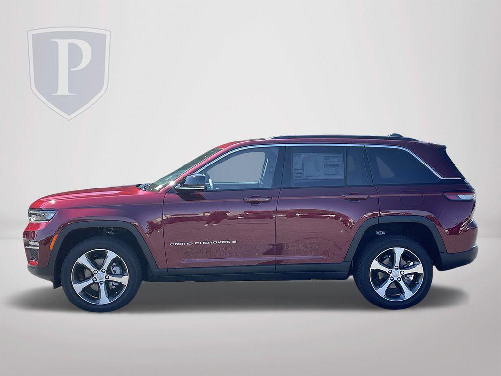 new 2025 Jeep Grand Cherokee car