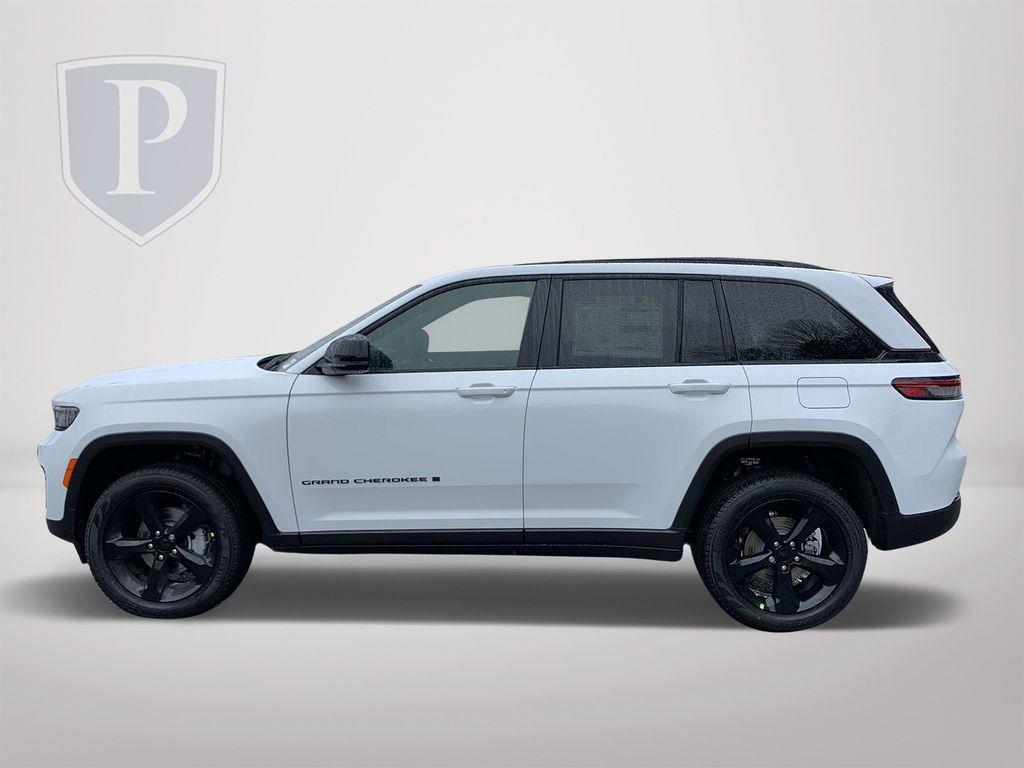 new 2025 Jeep Grand Cherokee car, priced at $45,440