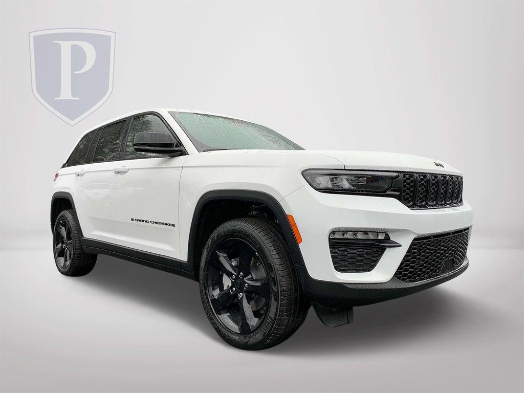 new 2025 Jeep Grand Cherokee car, priced at $45,440