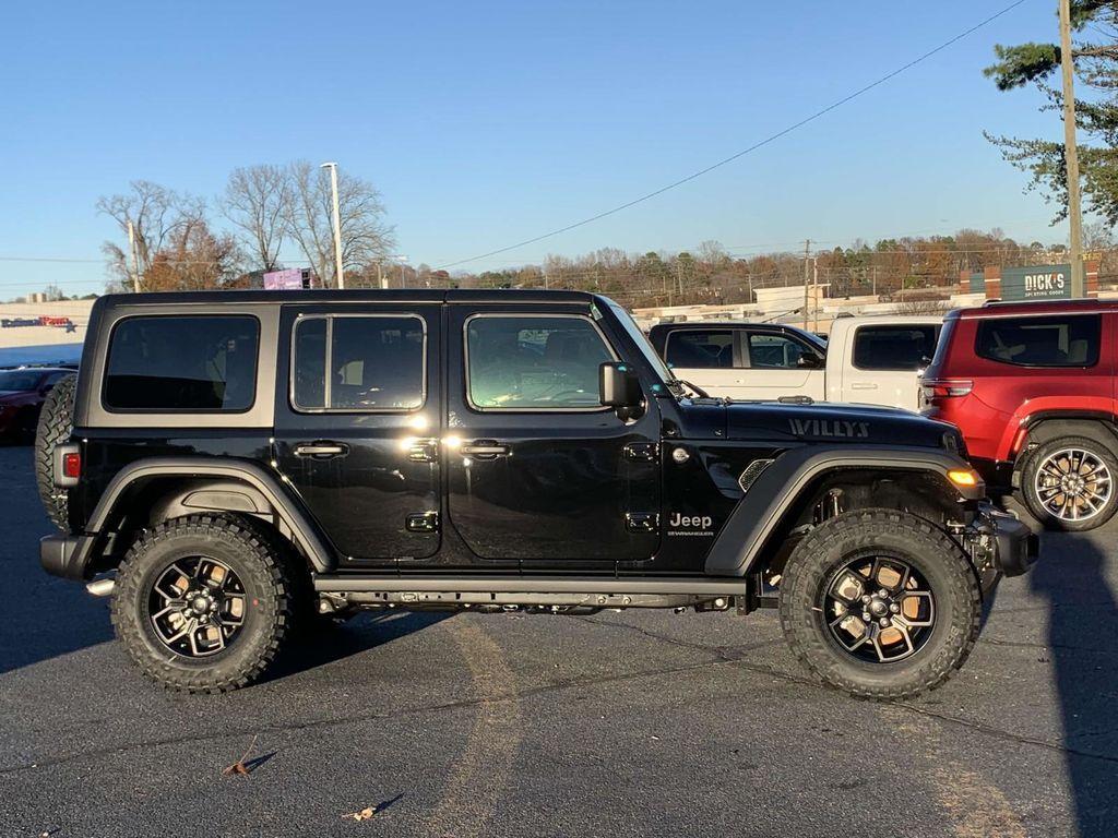 new 2025 Jeep Wrangler car, priced at $46,475