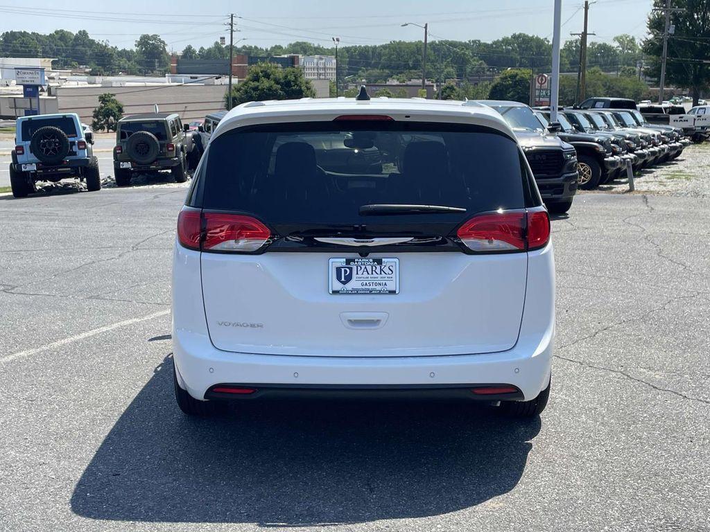 new 2025 Chrysler Voyager car, priced at $40,113