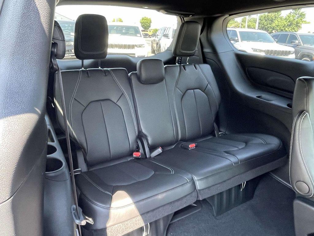 new 2025 Chrysler Voyager car, priced at $40,113