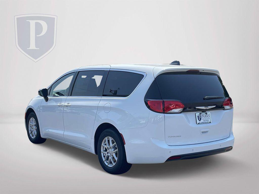 new 2025 Chrysler Voyager car, priced at $40,113