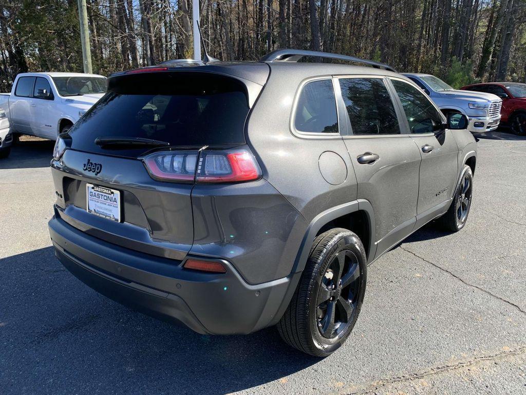 used 2023 Jeep Cherokee car, priced at $25,555