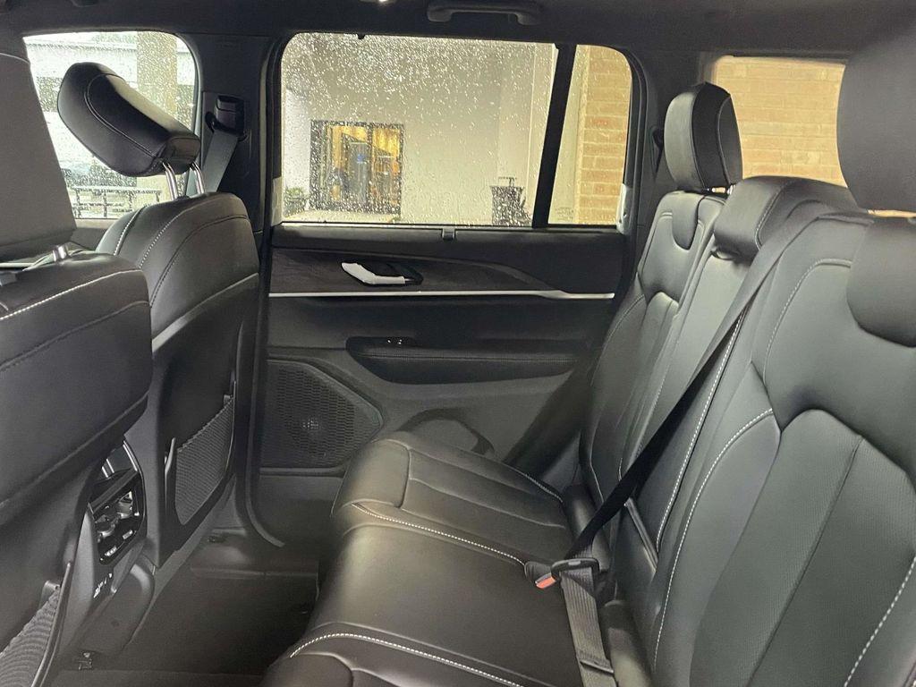 new 2025 Jeep Grand Cherokee car, priced at $48,405