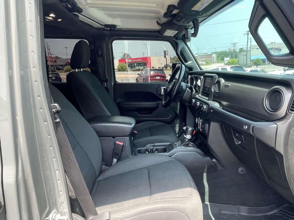 used 2021 Jeep Gladiator car, priced at $34,000