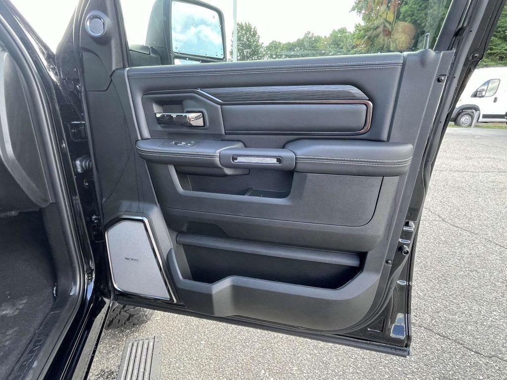 new 2025 Ram 2500 car, priced at $87,760