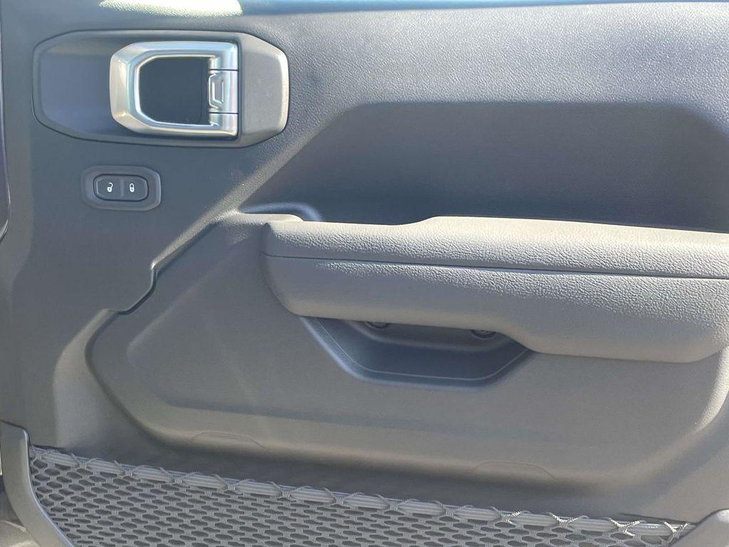 new 2026 Jeep Wrangler car, priced at $34,880