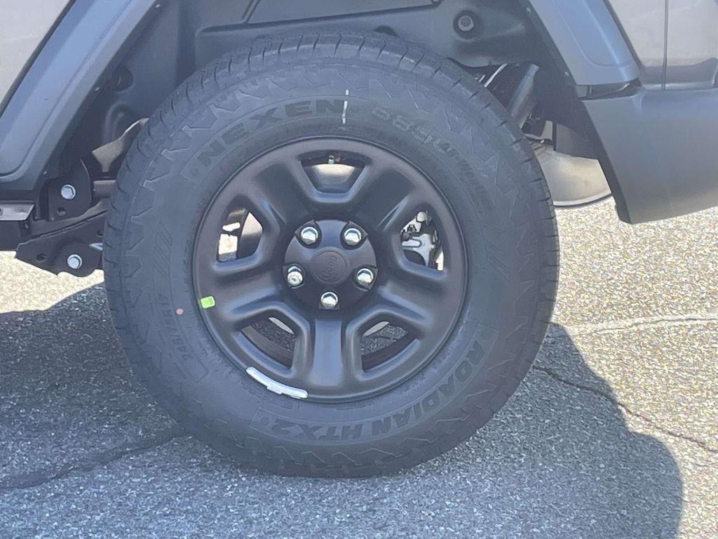 new 2026 Jeep Wrangler car, priced at $34,880