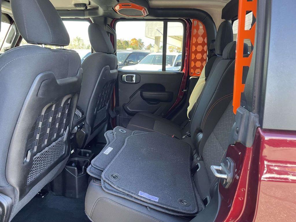 used 2022 Jeep Gladiator car, priced at $34,310