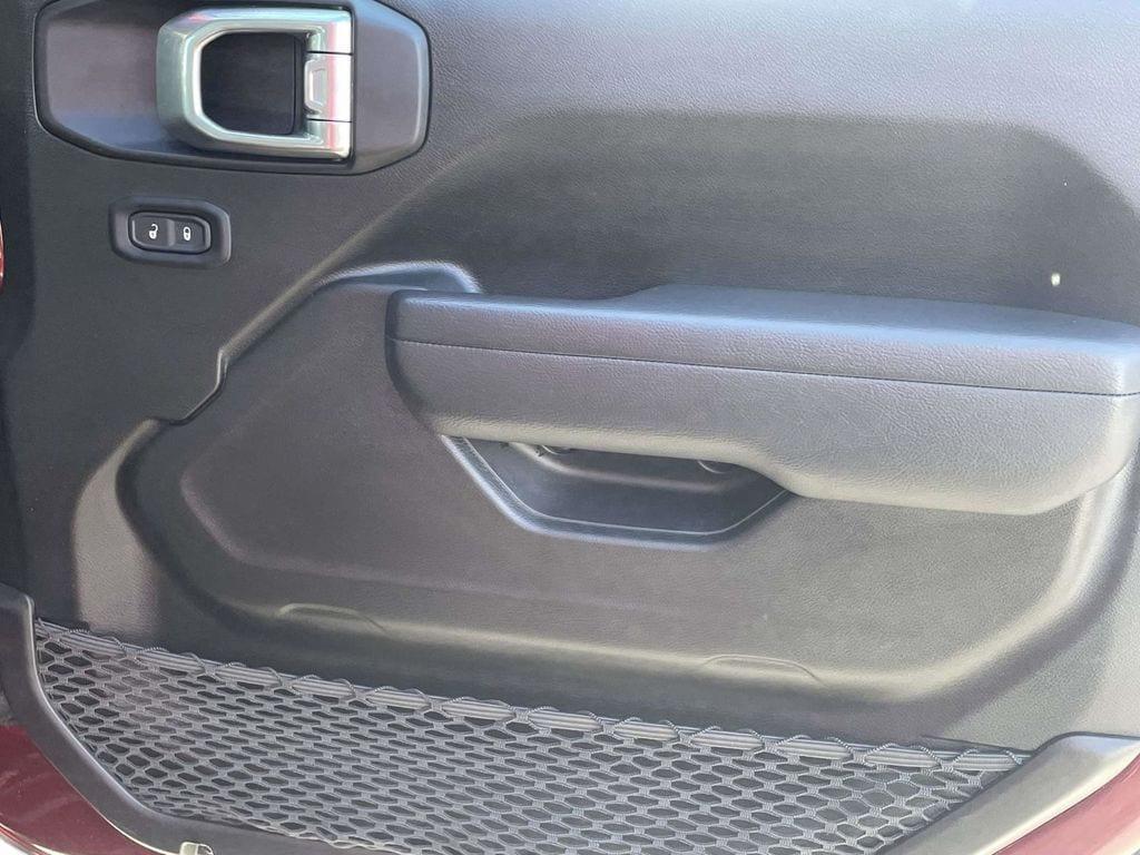 used 2022 Jeep Gladiator car, priced at $34,310