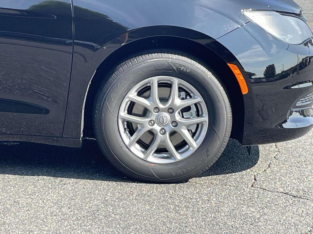 new 2025 Chrysler Voyager car, priced at $40,113