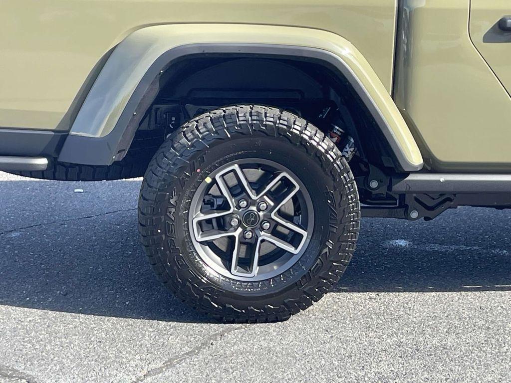 new 2025 Jeep Gladiator car, priced at $54,190